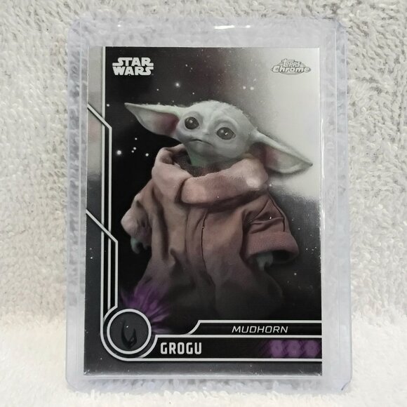 5/$20 Mint 2023.Topps Chrome Grogu Star Wars Card 98!! - Picture 1 of 2